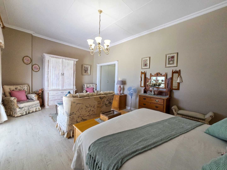 4 Bedroom Property for Sale in Stilbaai Wes Western Cape